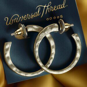 Hammered Textured Silver Hoop Earrings – Elegant Lightweight Women’s Jewelry